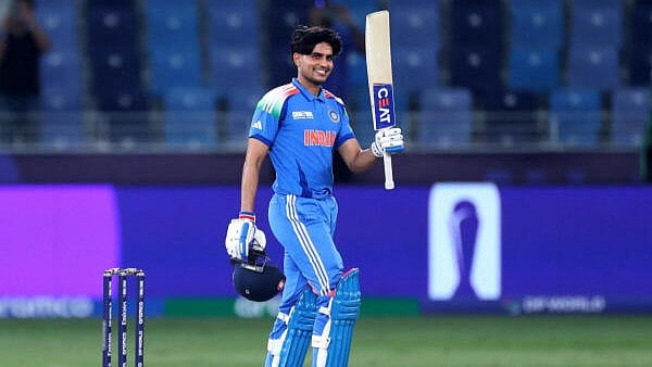 <div class="paragraphs"><p>Shubman Gill celebrates after reaching his century</p></div>
