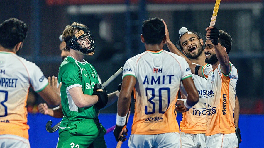 <div class="paragraphs"><p>Indian players ce;ebrate.</p></div>