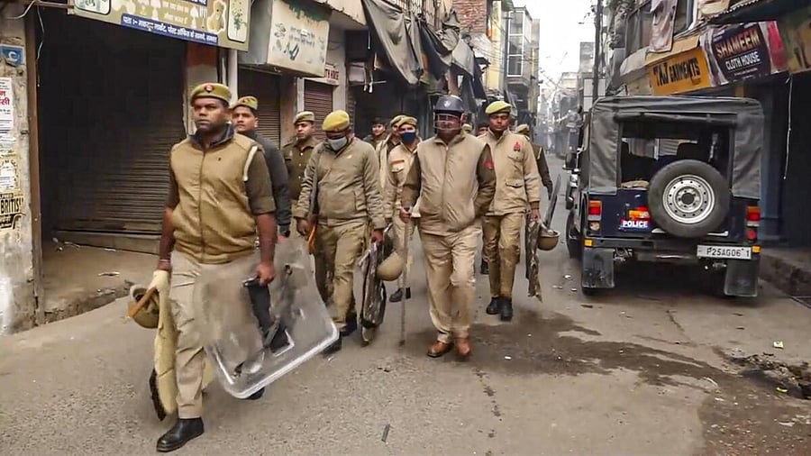 <div class="paragraphs"><p>Security personnel deployed to maintain law and order, a day after clashes between police and protesters opposing the survey of the Jama Masjid, in Sambhal, Uttar Pradesh, Monday, Nov. 25, 2024.</p></div>
