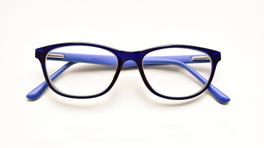 <div class="paragraphs"><p>Representative image of glasses.</p></div>
