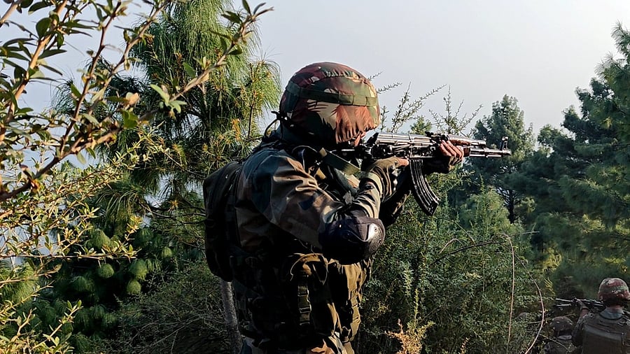 <div class="paragraphs"><p>An army personnel was injured in an accidental landmine explosion near the Line of Control (LoC) in Poonch district of Jammu and Kashmir on Saturday, officials said.</p></div>