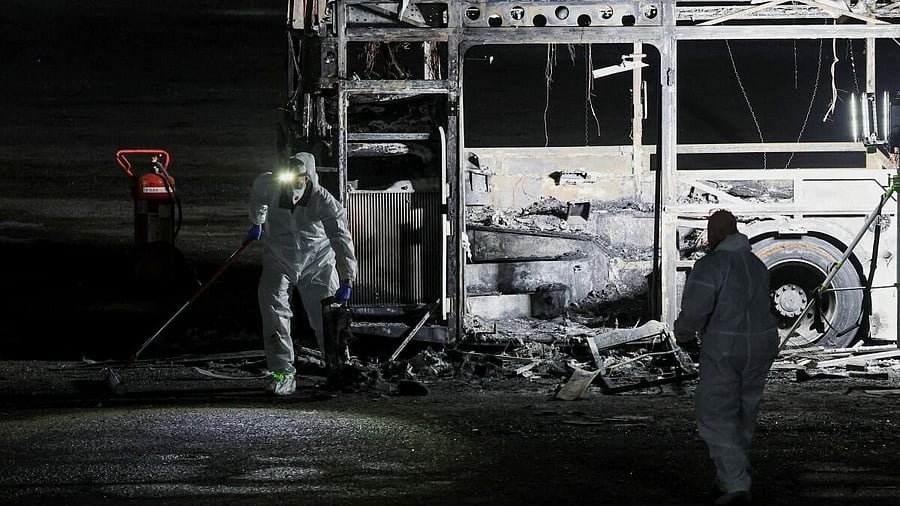 <div class="paragraphs"><p>Explosion of buses in Bat Yam</p><p></p></div>