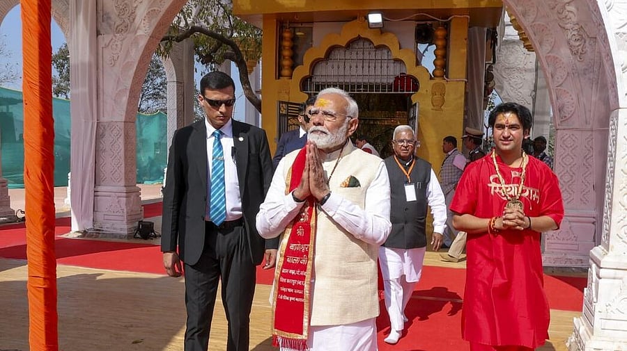 <div class="paragraphs"><p>Prime Minister Narendra Modi offers prayers at Balaji Temple in Chhatarpur</p></div>