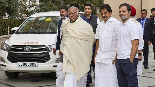 <div class="paragraphs"><p>Congress President Mallikarjun Kharge with LoP in the Lok Sabha and party leader Rahul Gandhi and party leader KC Venugopal. </p></div>