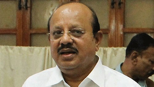 Karnataka Congress MLAs in Delhi seeking cabinet reshuffle