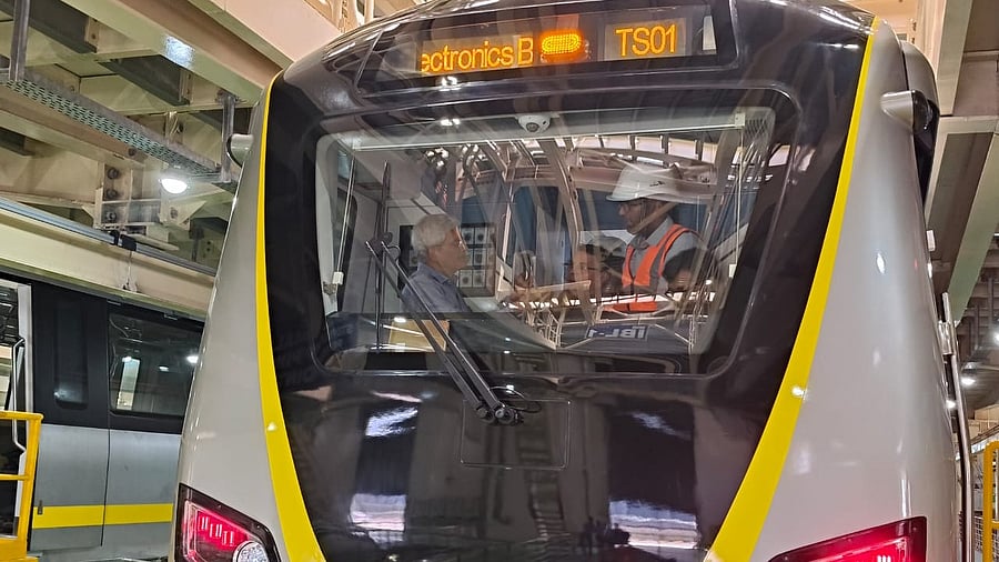 <div class="paragraphs"><p>Commissioner of Metro Rail Safety (Southern Circle) AM Chowdhary inspects the driverless trains for the Yellow Line at the Hebbagodi depot on Monday.</p></div>