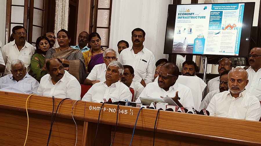 <div class="paragraphs"><p>Union Minister H D Kumaraswamy addresses a media conference, in Mysuru, on Monday. Ex-MLA M Ashwin Kumar, ex-ministers C S Puttaraju and Sa Ra Mahesh, MLC C N Manjegowda and BJP state spokesman M G Mahesh are seen. </p></div>
