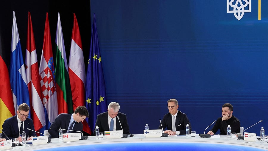 <div class="paragraphs"><p>Ukrainian President Volodymyr Zelenskiy, Canada's Prime Minister Justin Trudeau, Lithuania's President Gitanas Nauseda, Estonia's Prime Minister Kristen Michal and Finland's President Alexander Stubb attend a press conference after the 'Support Ukraine' summit</p></div>