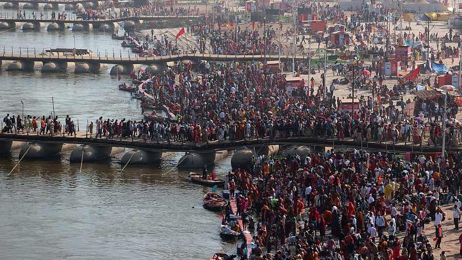 <div class="paragraphs"><p>Devotees gather to take a dip at Sangam, the confluence of the Ganges and Yamuna rivers with the mythical invisible Saraswati river.</p></div>