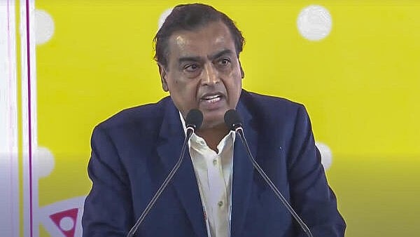 <div class="paragraphs"><p>Reliance Industries Chairman Mukesh Ambani speaks at the Advantage Assam 2.0 Investment & Infrastructure Summit 2025 in Guwahati.</p></div>