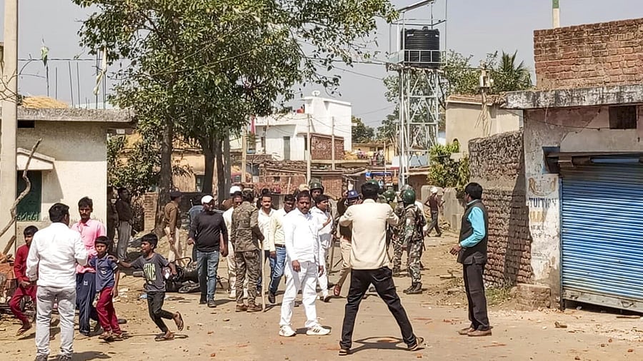 <div class="paragraphs"><p>Security personnel deployed to maintain law and order after a violent clash broke out between two communities, in Hazaribagh district, Jharkhand, Wednesday, Feb. 26, 2025.</p></div>