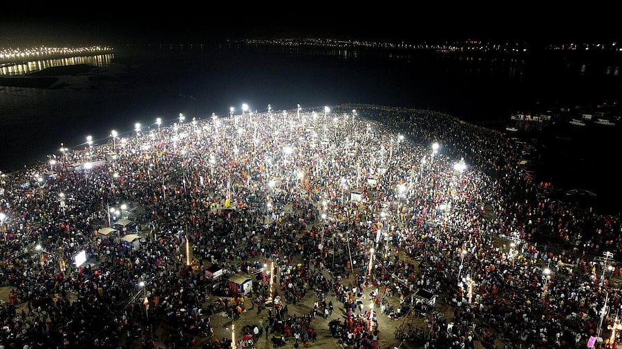 <div class="paragraphs"><p>A drone shot showing devotees gathered to take a holy dip at the Sangam on the occasion of Maha Shivratri festival during the ongoing Maha Kumbh </p></div>