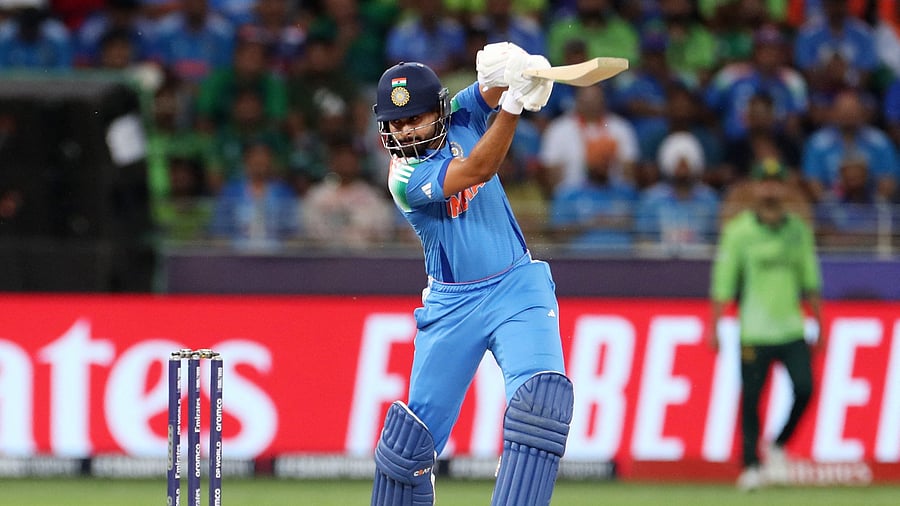 <div class="paragraphs"><p> Shreyas Iyer in action </p></div>