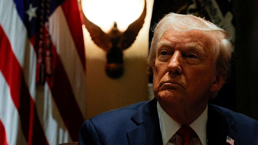 <div class="paragraphs"><p>Donald Trump</p></div>