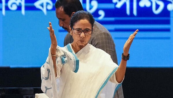 <div class="paragraphs"><p>West Bengal Chief Minister Mamata Banerjee interacts with doctors and students doctors during an event 'Chikitsar Arek Naam Seva' organised by the Health and Family Welfare Department, in Kolkata, West Bengal, Monday, Feb. 24, 2025.</p></div>
