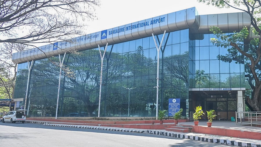 <div class="paragraphs"><p>Located around 13 km from Vidhana Soudha, the HAL Airport.</p></div>