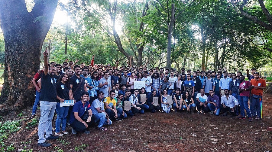 The online community, with 8.94 lakh members, also organises offline meetups.