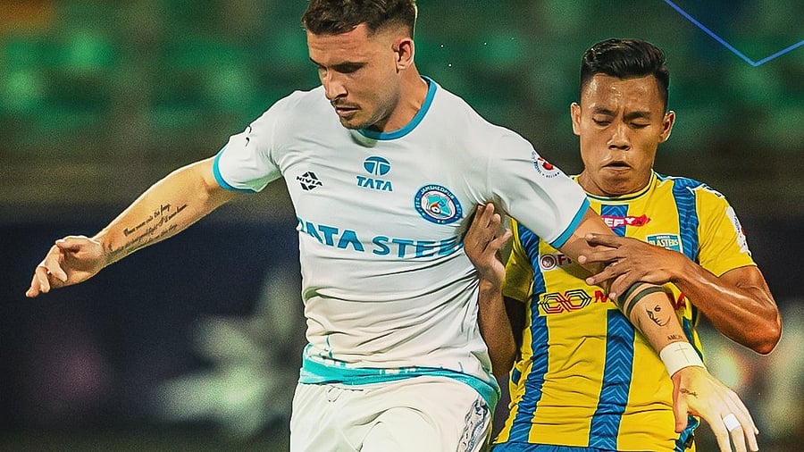 <div class="paragraphs"><p>Kerala Blasters and Jamshedpur FC players in action.</p></div>