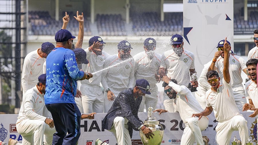 <div class="paragraphs"><p>Vidarbha wins Ranji Trophy</p><p></p></div>