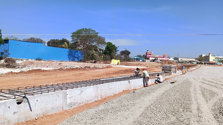 <div class="paragraphs"><p>The&nbsp;10-lane road is expected to be completed in the next two months. </p></div>