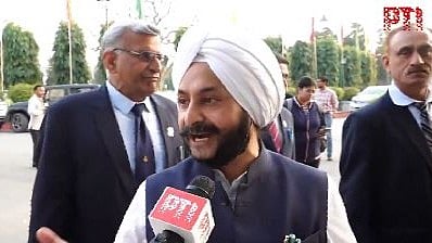 <div class="paragraphs"><p>AAP MLA Jarnail Singh&nbsp;posting a picture of the ongoing House session on X.</p></div>