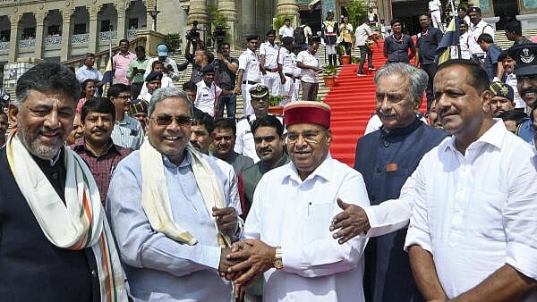 <div class="paragraphs"><p>Karnataka Governor Thaawarchand Gehlot being welcomed by Chief Minister Siddaramaiah, Deputy CM DK Shivakumar, state Assembly Speaker UT Khader, and Karnataka Legislative Council Chairman Basavaraj Horatti as he arrives to address a joint session before the Budget session of the state Assembly, in Bengaluru, Monday, March 3, 2025.</p></div>