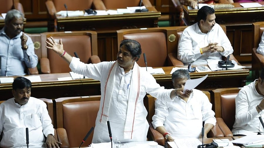 <div class="paragraphs"><p>R Ashoka</p></div>