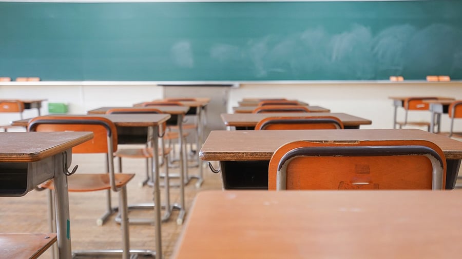 <div class="paragraphs"><p>Image showing an empty classroom. For representational purposes.</p></div>