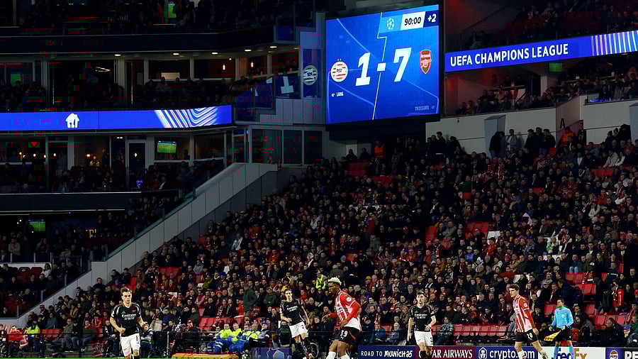 <div class="paragraphs"><p>General view as the big screen displays the score at Eindhoven.</p></div>
