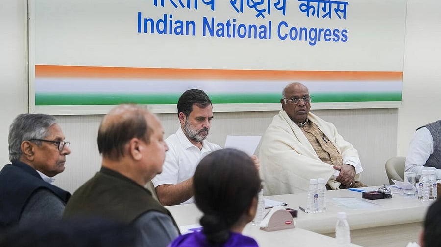 <div class="paragraphs"><p>Congress President Mallikarjun Kharge with the party leader Rahul Gandhi seen here with Bihar Congress leaders.</p></div>
