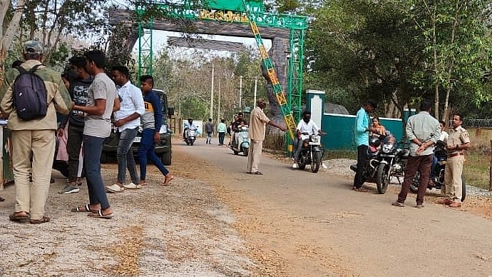 <div class="paragraphs"><p>It was decided that new commercial construction shall not be permitted within 1 km from the boundary of the protected area or up to the Eco-Sensitive Zone, whichever is nearer. (Representative image)</p></div>