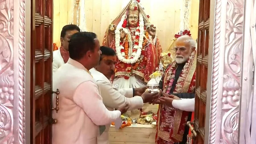 <div class="paragraphs"><p>Prime Minister Narendra Modi offers prayers at Goddess Ganga's winter abode, at Mukhwa in Uttarkashi district of Uttarakhand .</p></div>