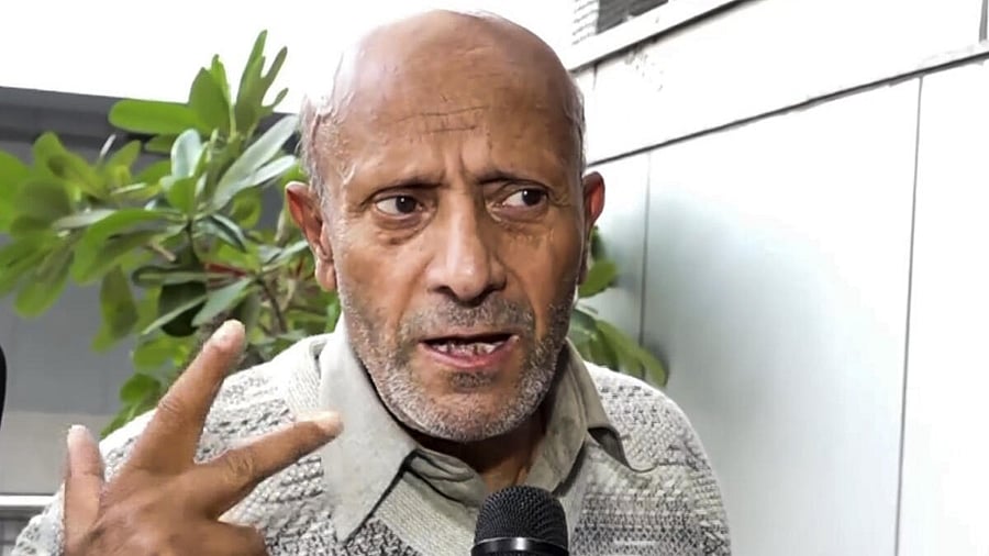 <div class="paragraphs"><p>Engineer Rashid.</p></div>