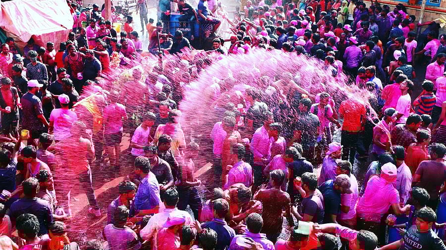 <div class="paragraphs"><p>The festivities on in full swing. </p></div>