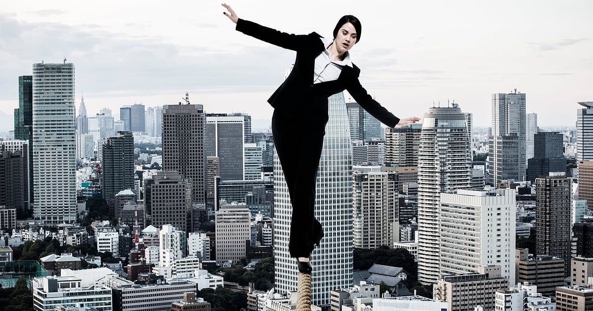 The double bind that holds women back @work