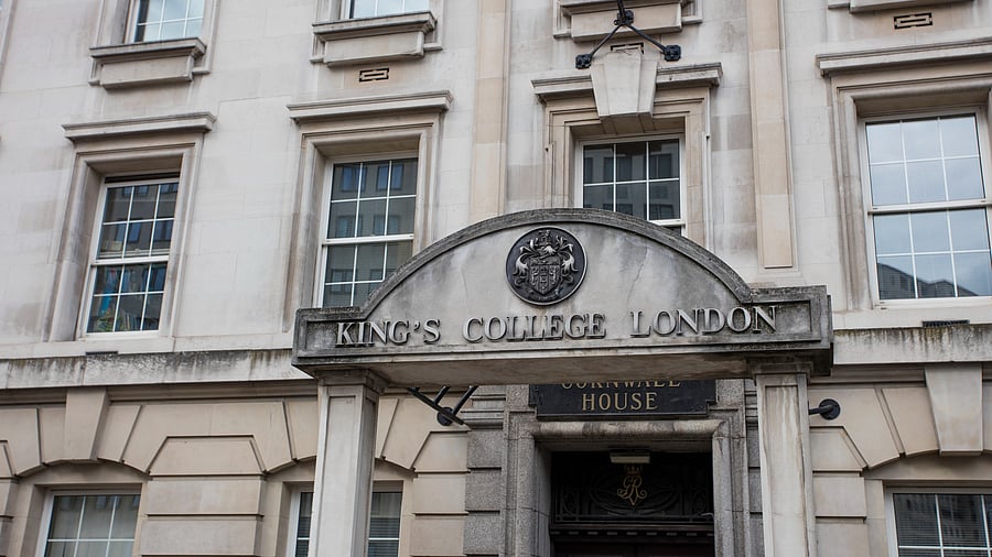 <div class="paragraphs"><p>King’s College London</p></div>