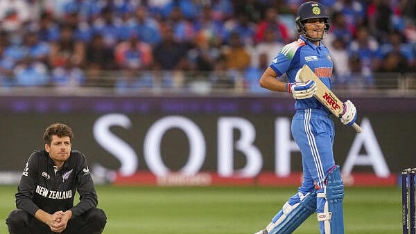 <div class="paragraphs"><p>New Zealand skipper M Santner sits on the ground during the ICC Champions Trophy 2025 final cricket match between India and New Zealand, in Dubai, UAE, Sunday, March 9, 2025.</p></div>