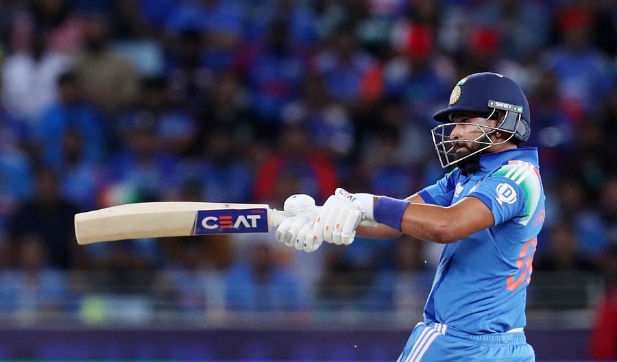 <div class="paragraphs"><p> Shreyas Iyer in action </p></div>