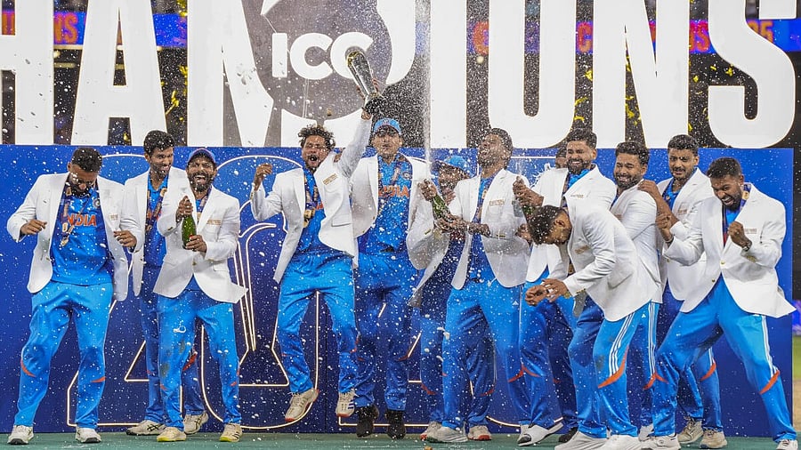 <div class="paragraphs"><p>Indian players celebrate their title triumph. </p></div>