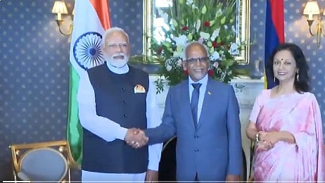 <div class="paragraphs"><p>Prime Minister Narendra Modi meets the President of Mauritius, Dharam Gokhool, in Port Louis, Mauritius.</p></div>