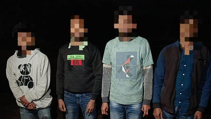 <div class="paragraphs"><p>4 Bangladeshi infiltrators nabbed, deported</p></div>