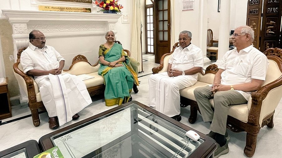 <div class="paragraphs"><p>FM Sitharaman with Kerala CM Pinarayi Vijayan and Governor&nbsp;Rajendra Vishwanath Arlekar.</p></div>
