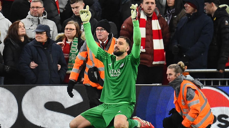<div class="paragraphs"><p>Paris St Germain's Gianluigi Donnarumma celebrates after the match</p></div>