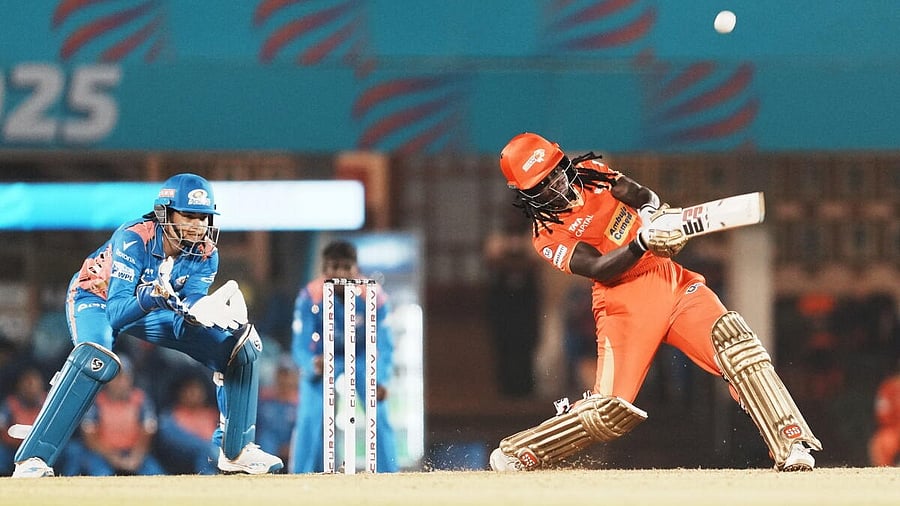 <div class="paragraphs"><p>Gujarat Giants batter Deandra Dottin plays a shot during the Women's Premier League (WPL) 2025 cricket match between Gujarat Giants and Mumbai Indians, in Mumbai.</p></div>