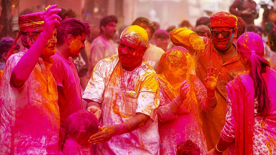 <div class="paragraphs"><p>Pakistani Hindus celebrated Holi with great fervour amid high security at Krishna Mandir in Lahore.</p><p>(Representational photo)</p></div>
