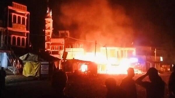 <div class="paragraphs"><p> Flame out after at least three shops were allegedly torched in a clash that broke out between two groups during a Holi procession, in Jharkhand's Giridih district.</p></div>