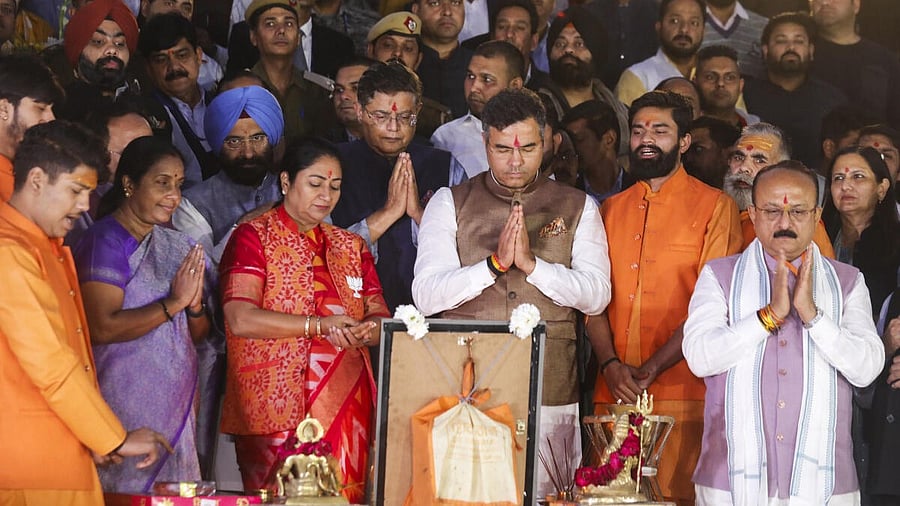<div class="paragraphs"><p>Newly sworn-in Delhi Chief Minister Rekha Gupta with BJP National Vice President Baijayant Jay Panda, Minister Parvesh Verma.</p></div>