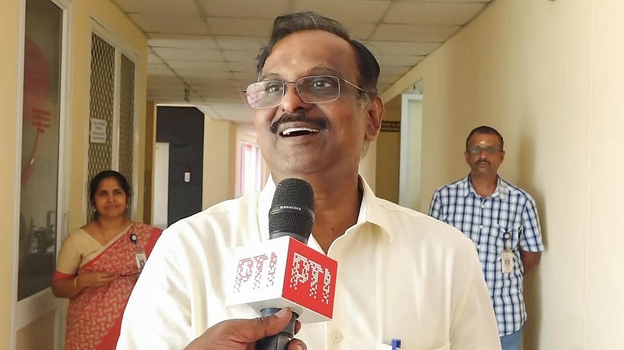 <div class="paragraphs"><p> ISRO chief V Narayanan.</p></div>