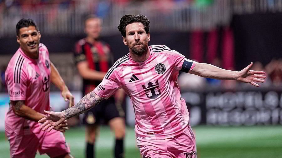 <div class="paragraphs"><p> Lionel Messi  </p></div>