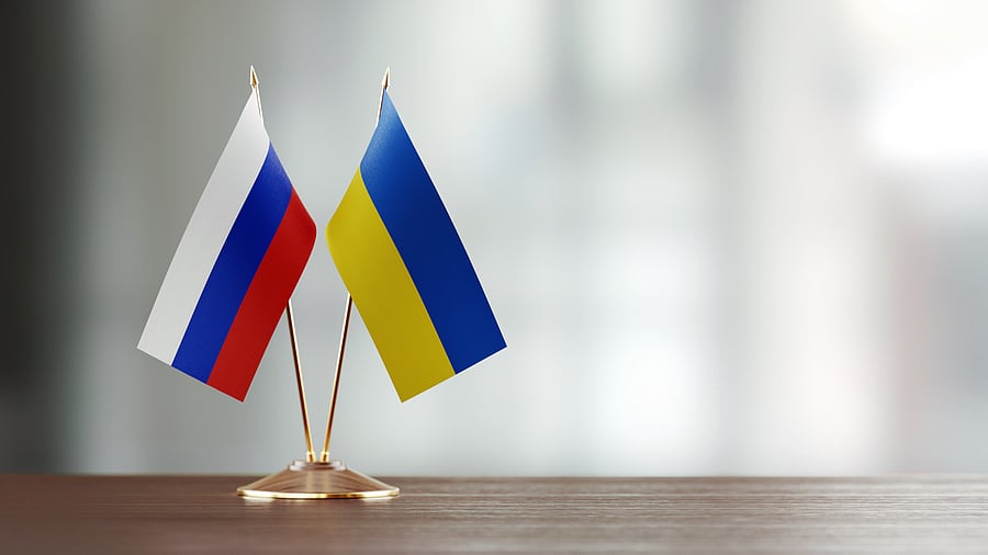 <div class="paragraphs"><p>Russia and Ukraine flags.</p></div>